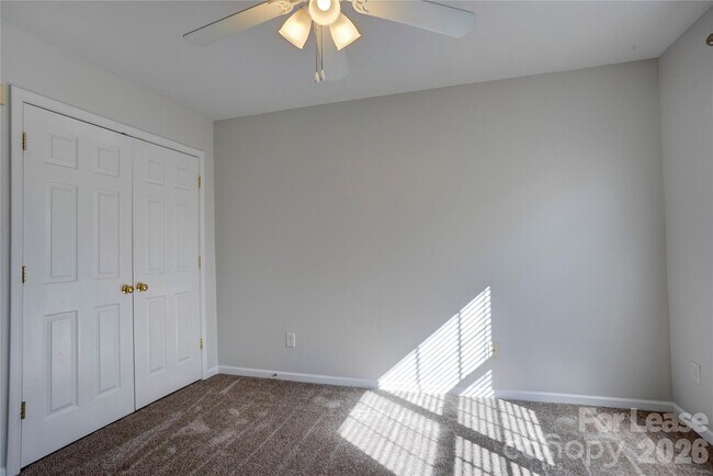 Building Photo - 12411 Stratfield Pl Cir