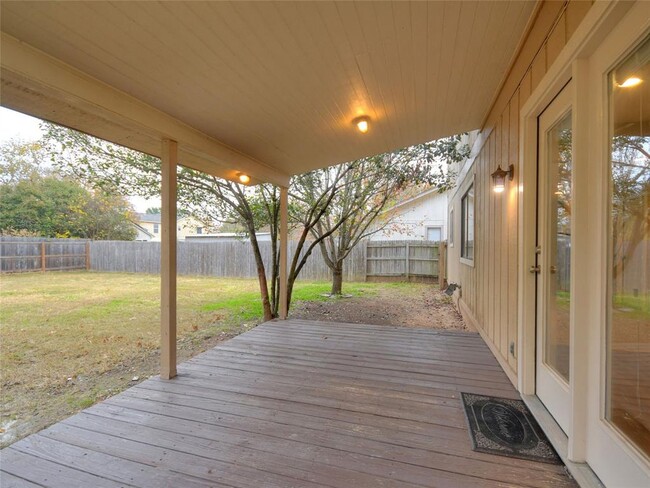 Building Photo - 610 Bristlewood Cove