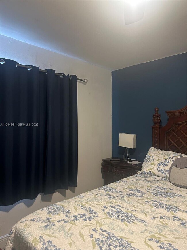 Building Photo - 6130 W 19th Ave