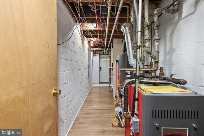 Building Photo - 720 Shaw Ave