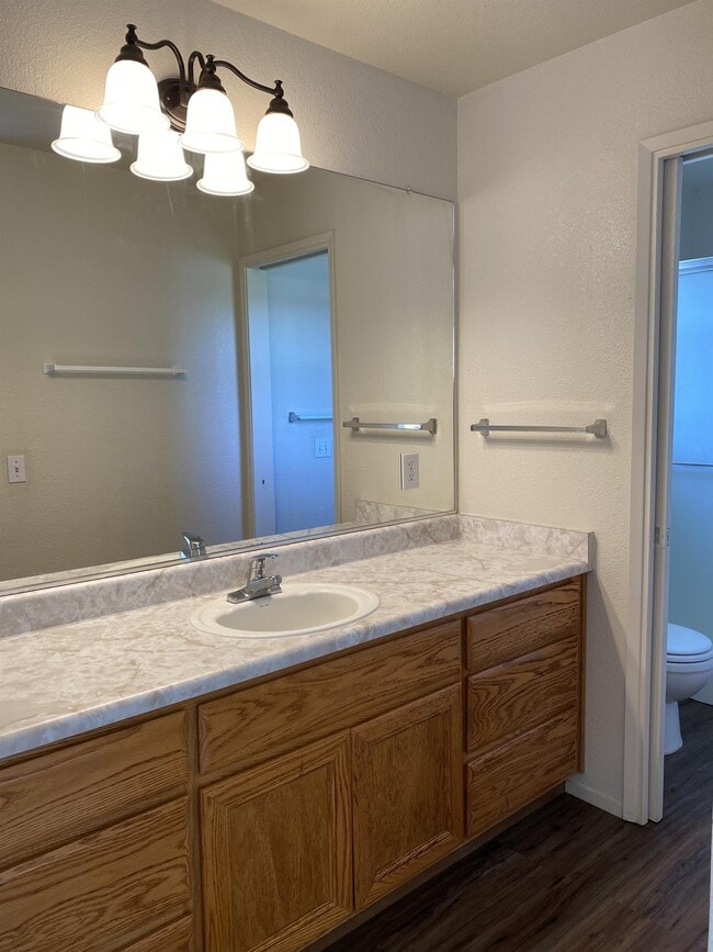 Building Photo - 2917 Snyder Ave