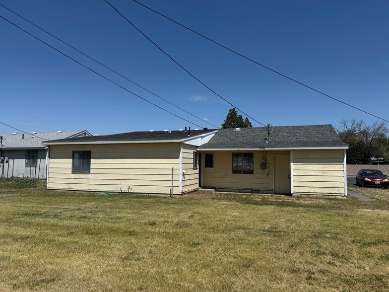 Building Photo - 1207 Patton Blvd