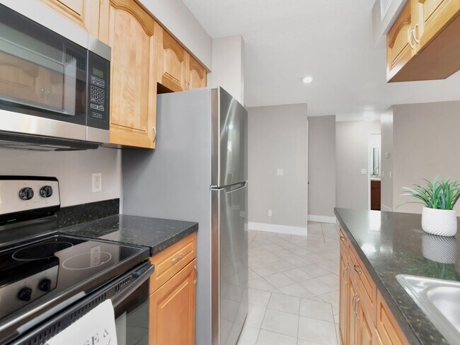 Building Photo - Ground Floor 2 Bedroom 2 Bath - Gated Comm...