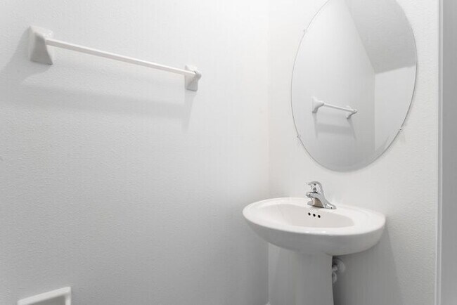 Building Photo - 4839 Foliage Rd