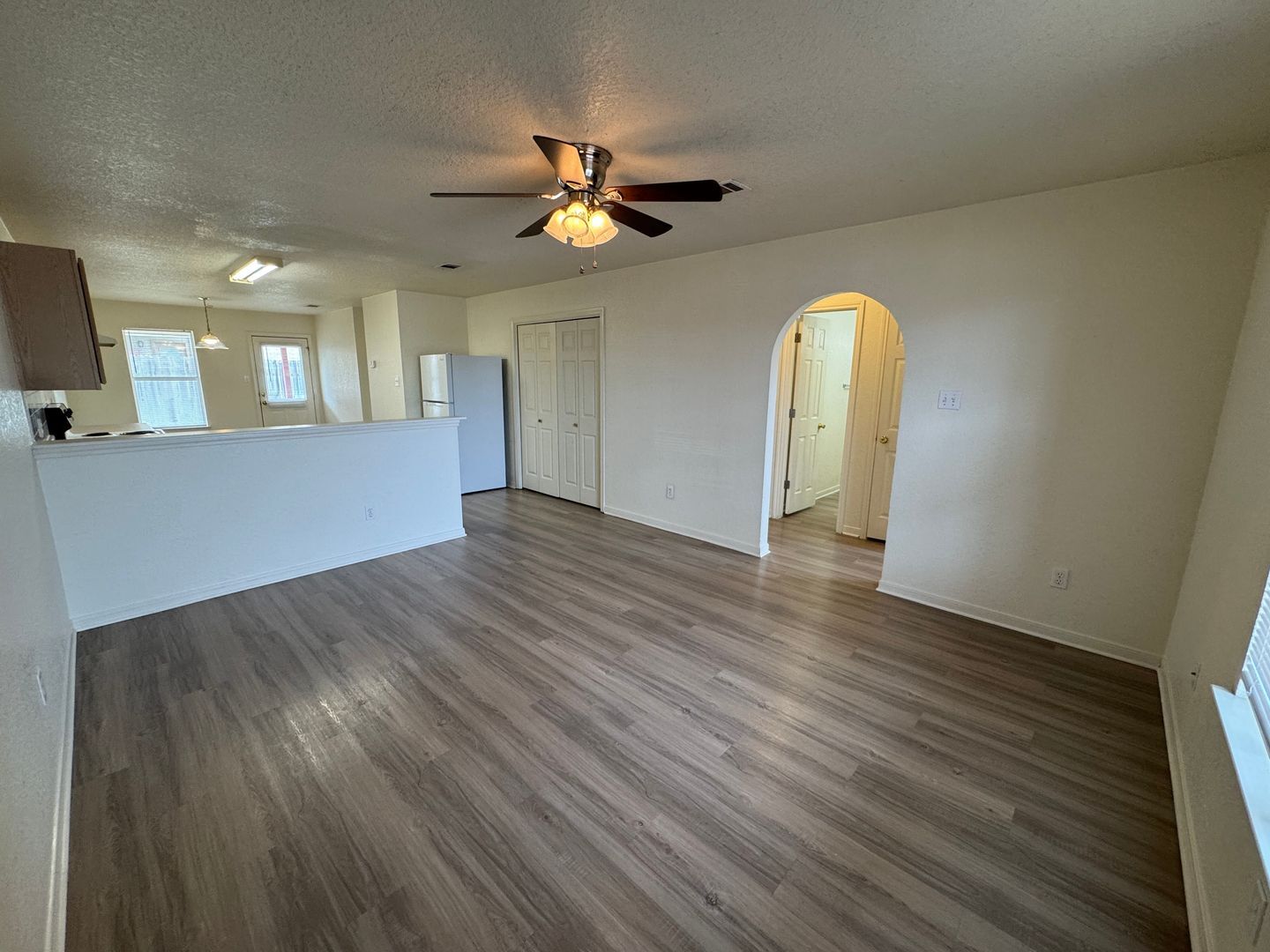 Building Photo - 1606 Dugger Cir