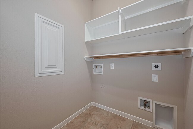 Building Photo - 15 Wenoah Pl