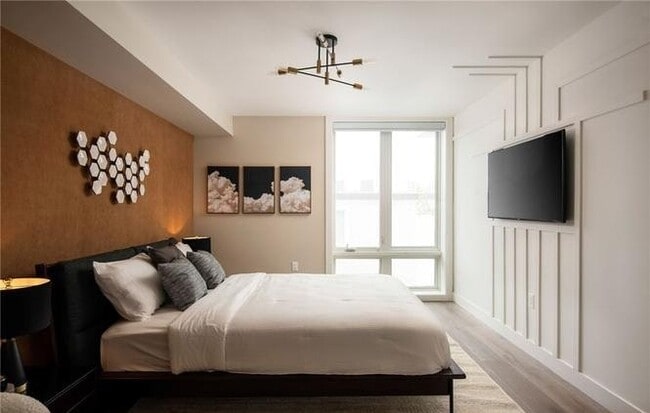 Building Photo - 380 Cordova St