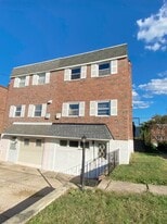 Building Photo - 2867 Walnut Hill St