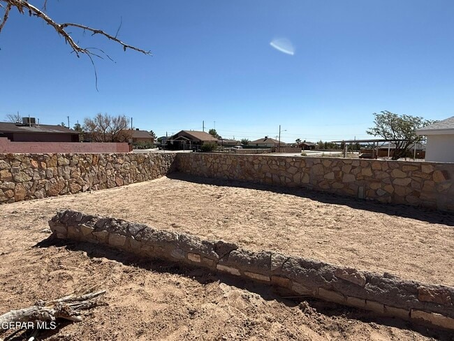 Building Photo - 1217 Iguana Pl