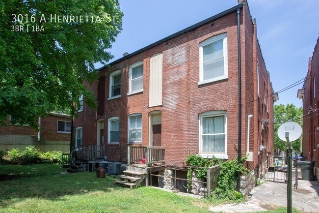 Building Photo - Huge 3br/1ba 2nd Floor Apartment in Heart ...