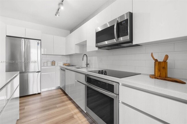 Building Photo - 101 Diplomat Pkwy