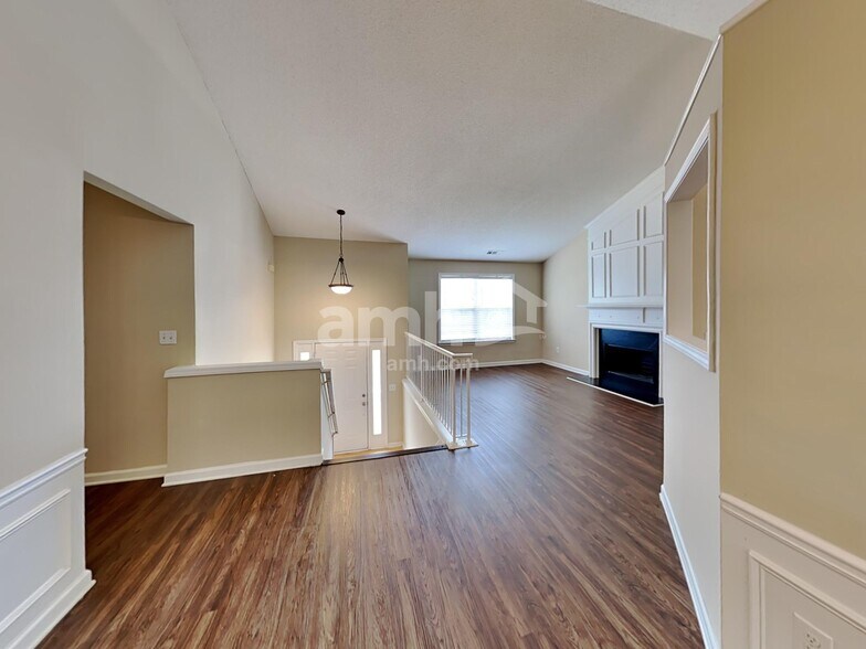 Building Photo - 375 Bass Way NW