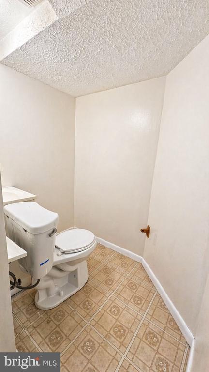 Building Photo - 7416 Kilcreggan Terrace