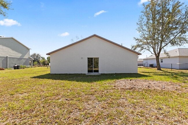 Building Photo - 4 Bedroom SFH in Palm Coast