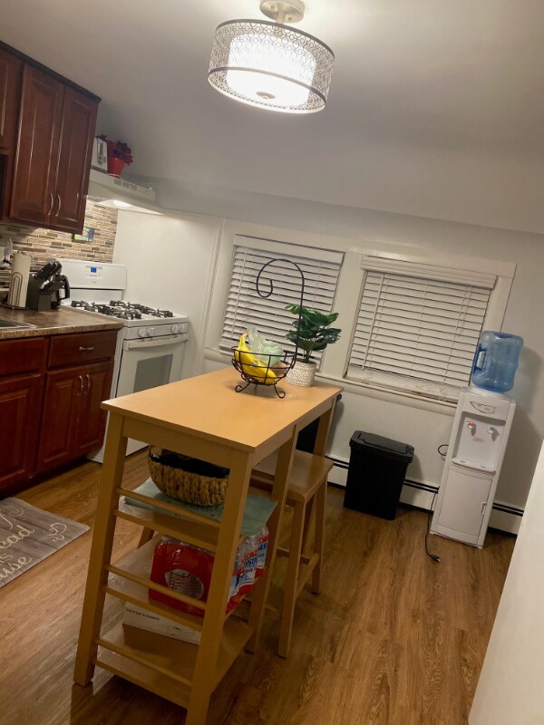 Building Photo - 116 Warwick Rd