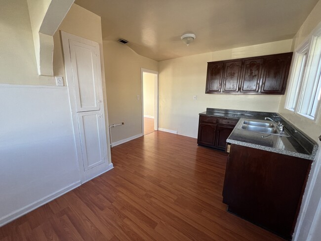 Kitchen - 3150 Casitas Ave