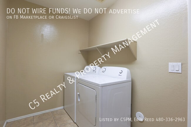 Building Photo - 43383 Lindgren Dr