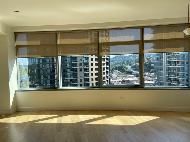 Building Photo - 3601 SW River Pkwy