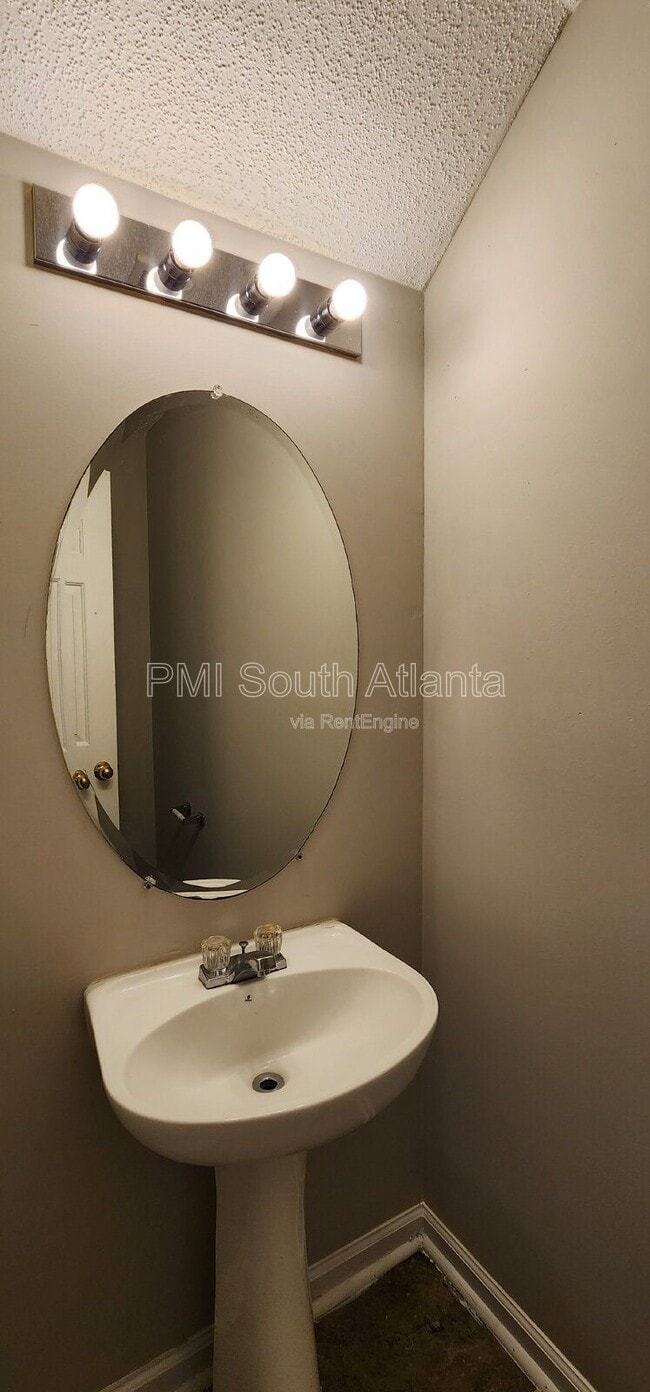 Building Photo - 1873 Carrington Dr