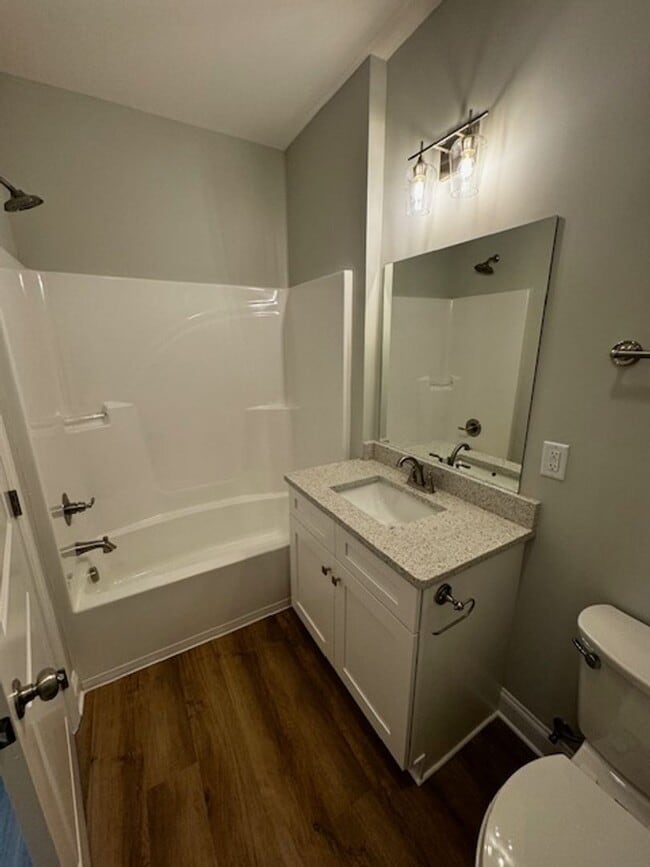 Building Photo - *COMING SOON* New 2 Bed 2 Bath townhouse