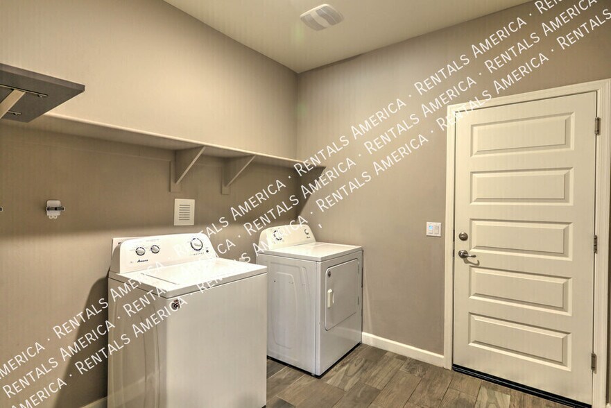 Building Photo - 17741 S Silent Meadows Path