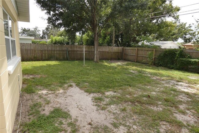 Building Photo - 2840 52nd Ln N