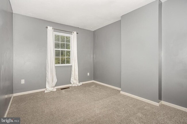 Building Photo - 912 Allenview Dr