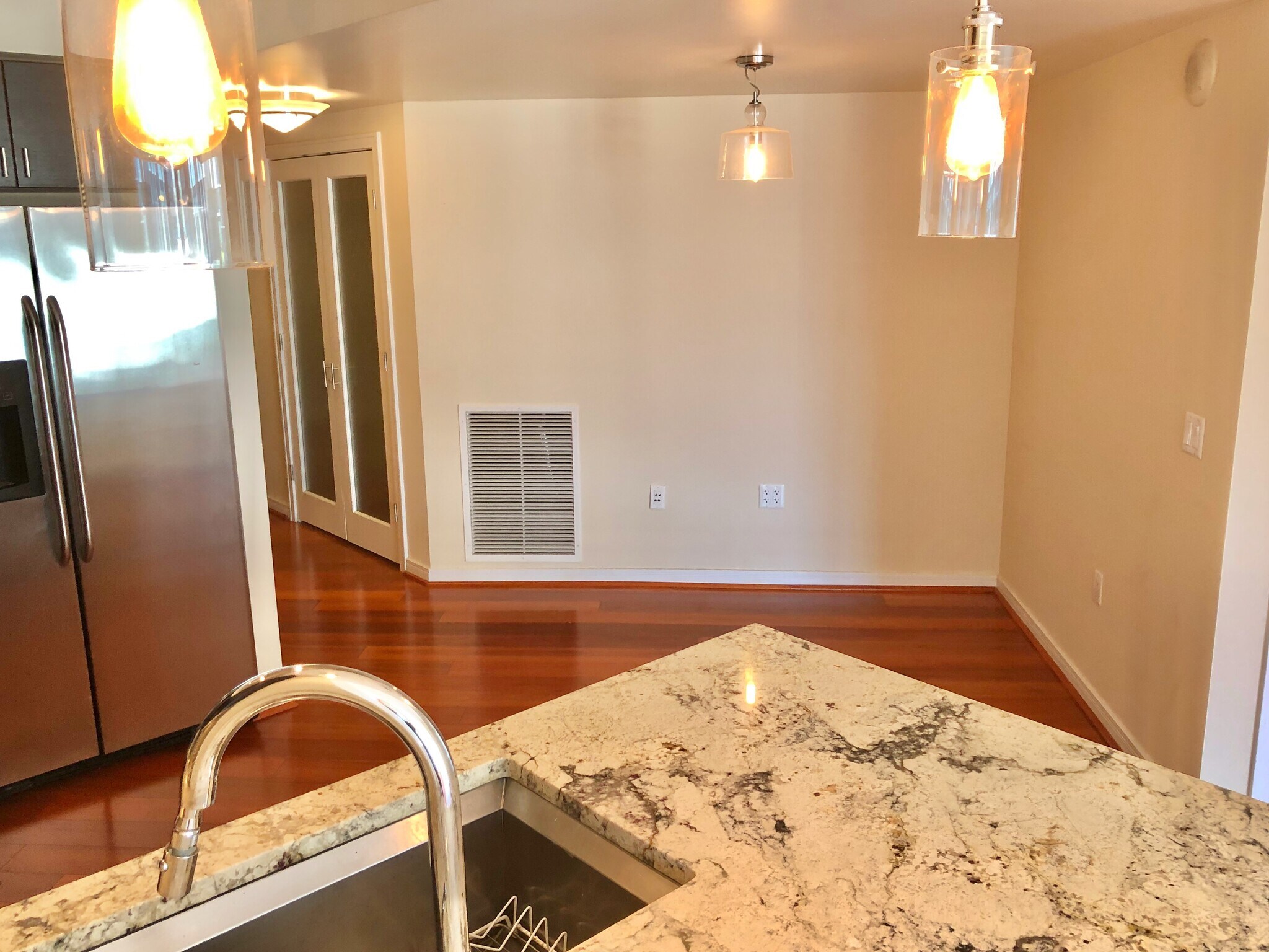 Breakfast Area/Additional Dining Area - 819 Virginia St