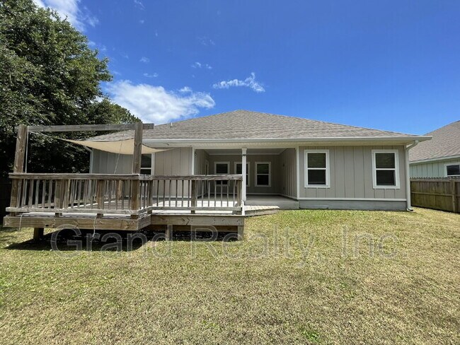 Building Photo - 1367 Sea Grv Ct