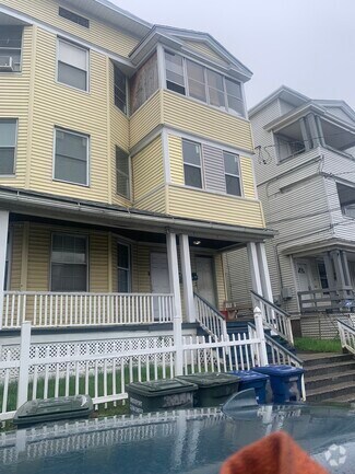 Building Photo - 224 Sheridan St