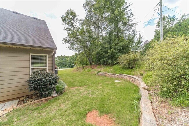 Building Photo - 511 Lena Dr