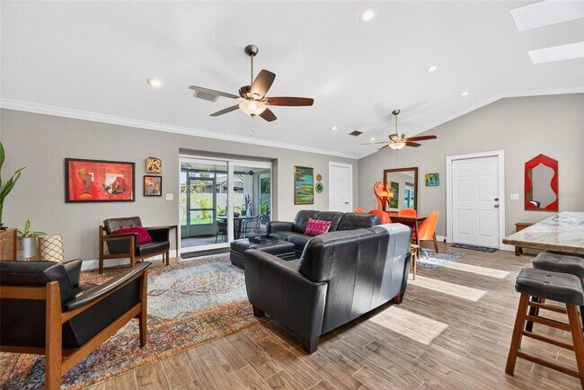 Building Photo - 4420 Porpoise Dr SE