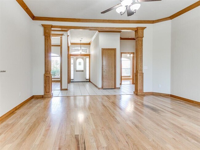 Building Photo - 5501 Lanceshire Ln