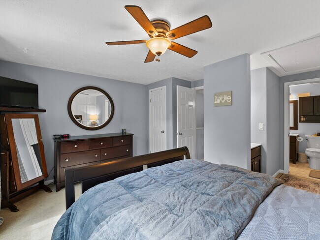 Building Photo - 1636 Fieldthorn Dr