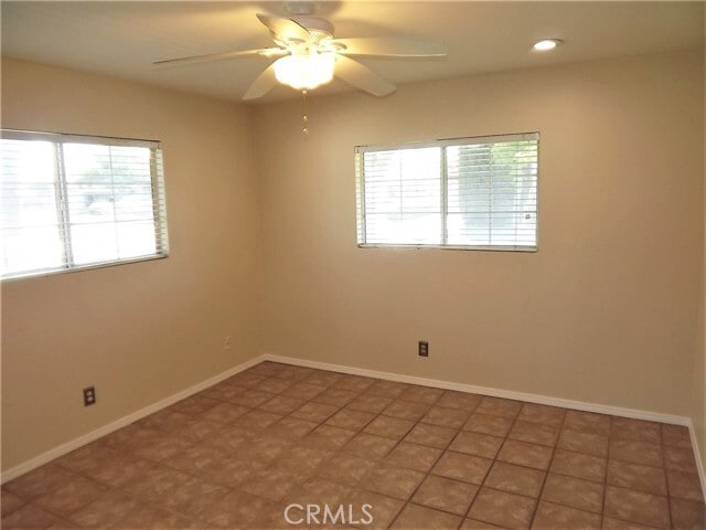 Building Photo - 545 E Vista Del Gaviota Ave