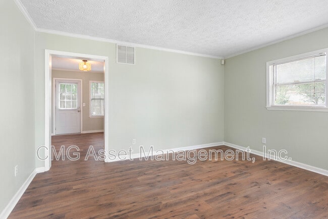Building Photo - 2051 College Ave NE