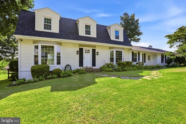 Building Photo - 39088 Bolington Rd