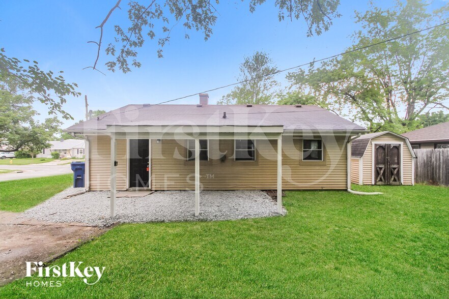 Building Photo - 4905 Barlow Dr