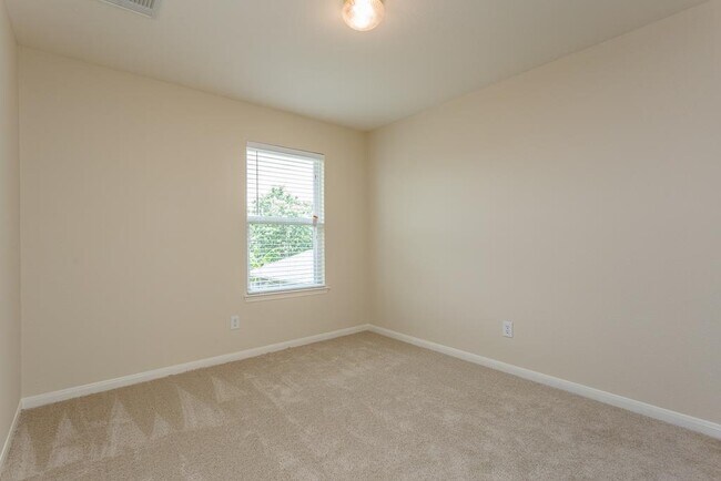 Building Photo - 8438 Resada Park Ln