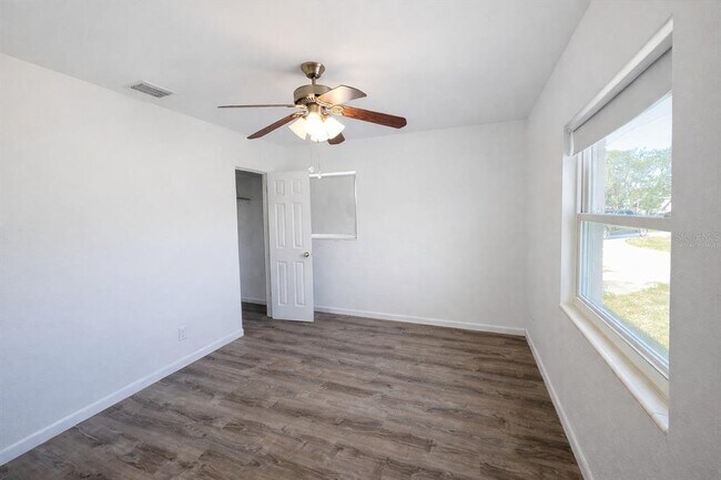 Building Photo - 6000 Dr M.L.K. Jr St N