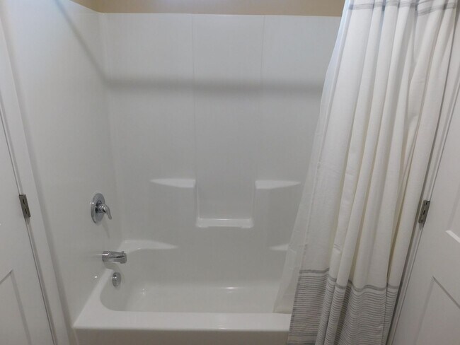 Building Photo - 1725 N 7th St