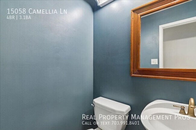 Building Photo - 15058 Camellia Ln