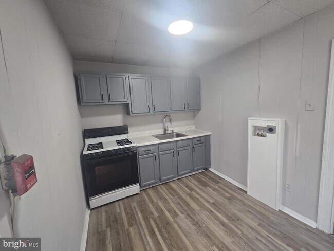 Building Photo - 6700 Keystone St