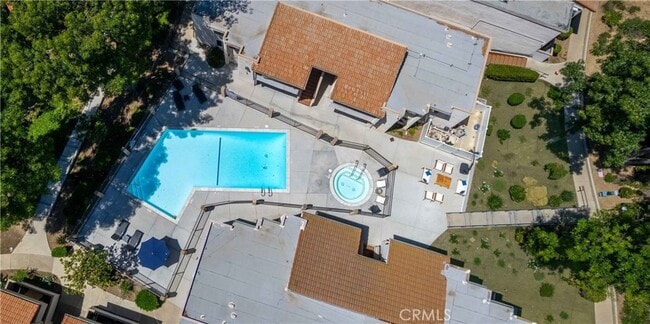 Building Photo - 28947 Thousand Oaks Blvd