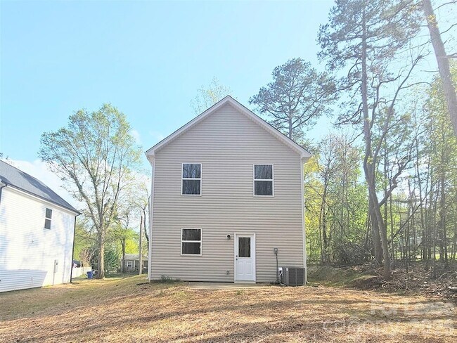Building Photo - 203 Benfield Rd