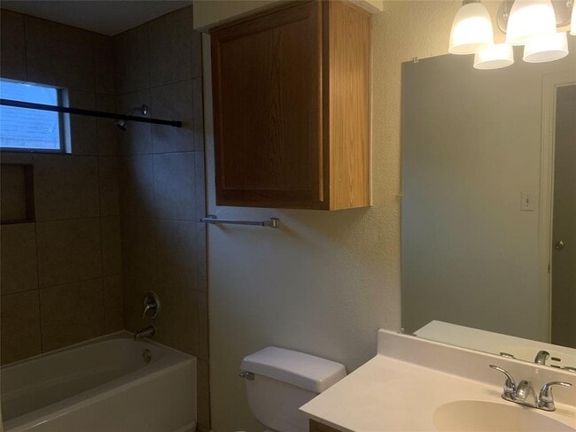 Building Photo - 14045 Maricella Ln