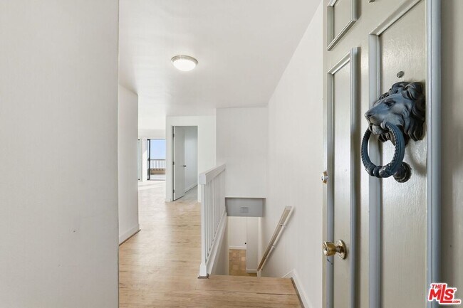 Building Photo - 23926 De Ville Way