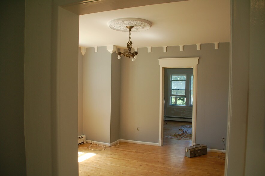 Living Room - 2301 Pierce St NE