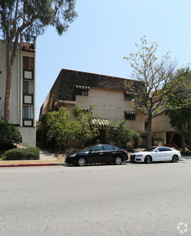 Primary Photo - 500 N Maryland Ave