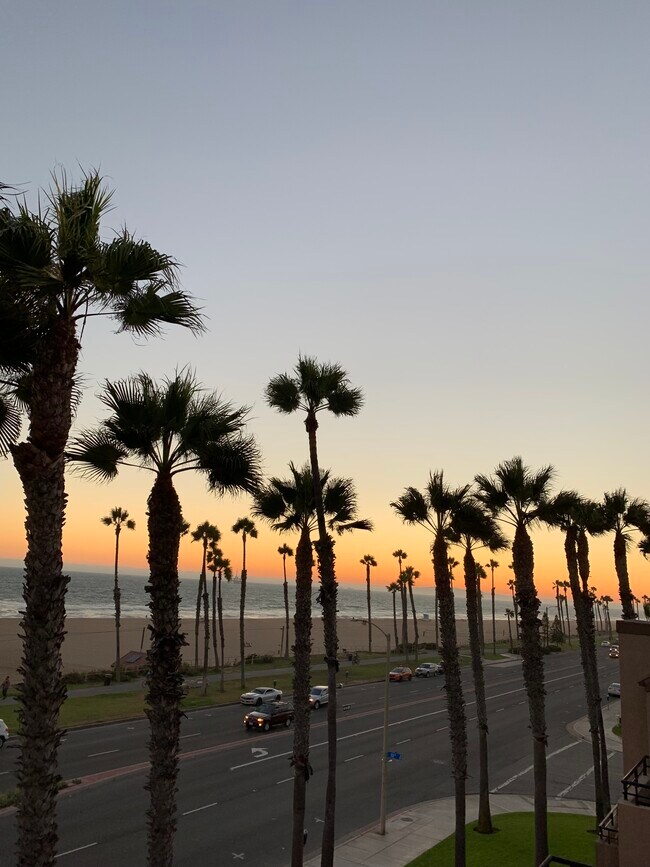 Building Photo - 1200 Pacific Coast Hwy